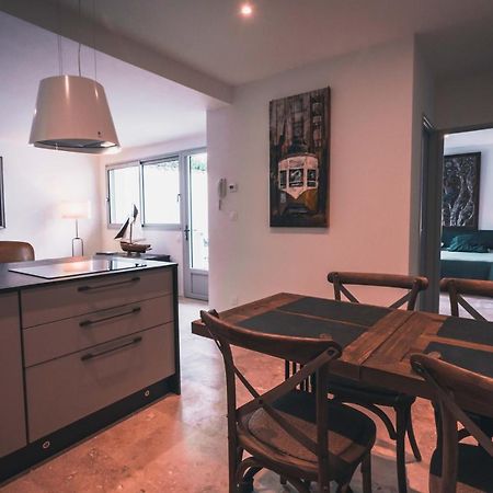 Appartement Avec Cour Privee Centre Ville Classe 4 Etoiles Remparts 1 La Rochelle  Eksteriør bilde
